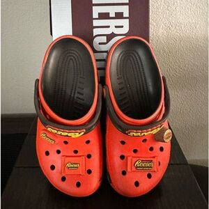 Hershey Reeses Crocs Kids 4